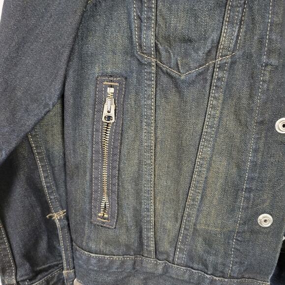 Levis Red Tab Trucker Denim Jacket Womens Medium Dark Wash Snap Closure 2 Pocket - Picture 11 of 14